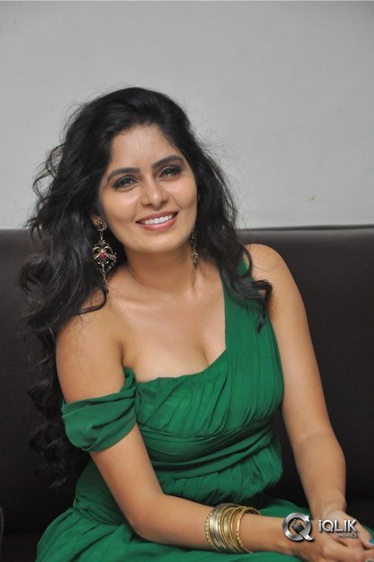 Actress-Madhumita-krishna-Photo-Shoot